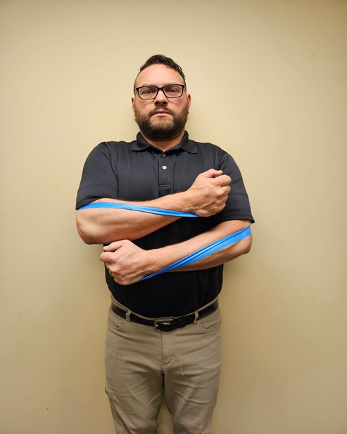 Internal Shoulder Rotation 2 Visual of the exercise described